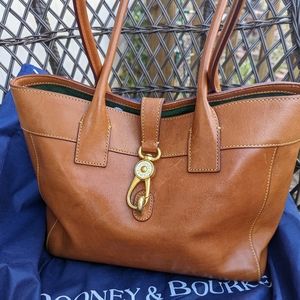 Dooney & Bourke Large Amelie natural